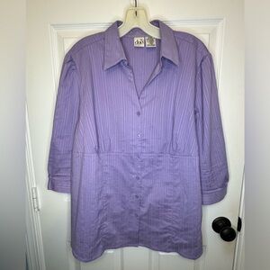 duo Maternity button-down top 3/4 sleeve Size XL Lavender purple. Stretch fabric